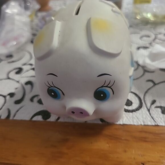 Avon 1978 Piggy Bank - Picture 2 of 6